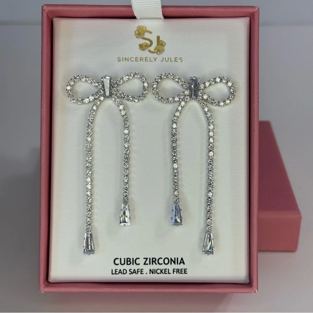 Sincerely Jules Cubic Zirconia Bow Earrings (Silver) - Picture 12 of 14